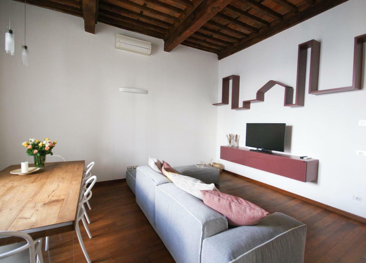 Tabacchi Luxury Apartment In Lucca Historical Center Near Toll Parking Eksteriør bilde