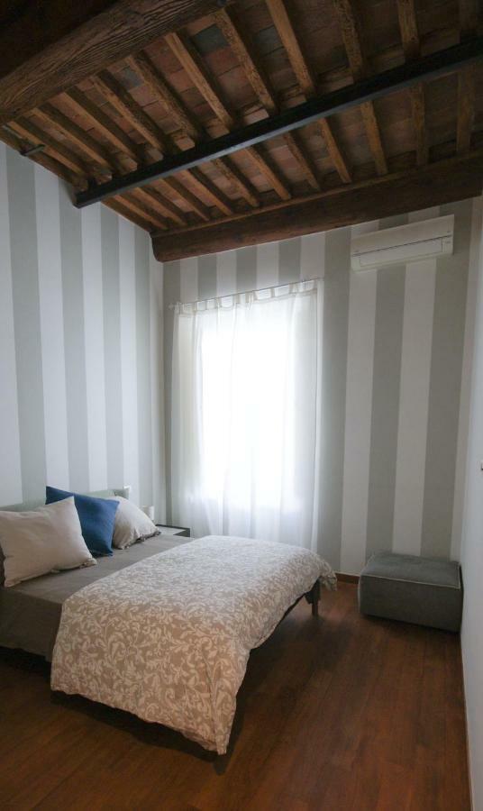 Tabacchi Luxury Apartment In Lucca Historical Center Near Toll Parking Eksteriør bilde